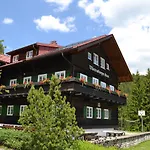 Lodge Wuerttemberger Haus - Huette *